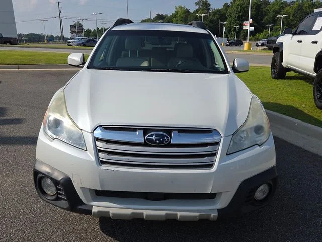 Used 2013 White Subaru 2.5i image 2