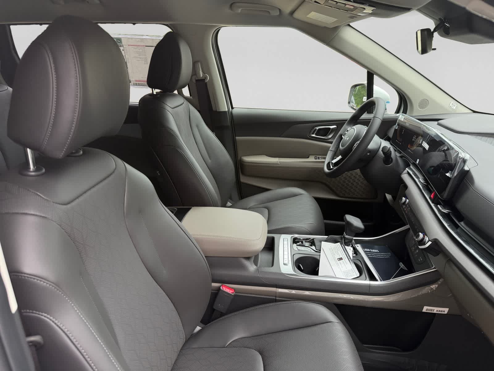 New 2026 Snow White Pearl Kia EX image 20