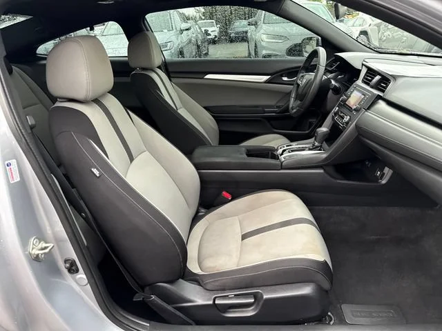 Used 2018 Lunar Silver Metallic Honda LX-P image 9