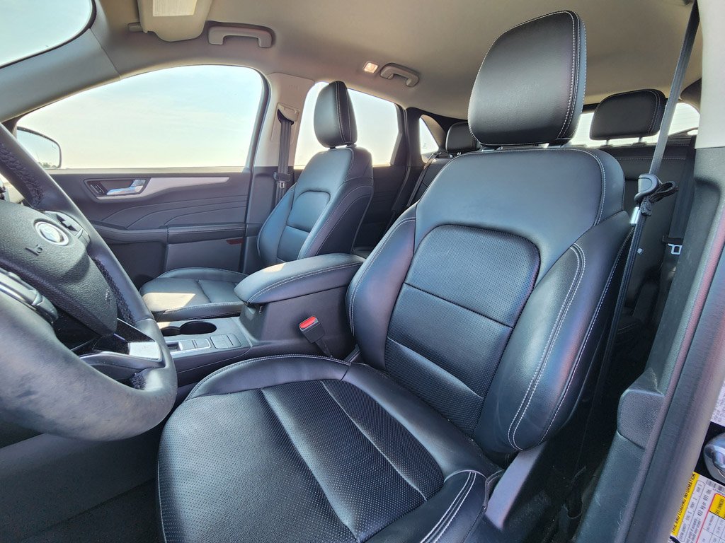 Used 2021 Antimatter Blue Metallic Ford SEL image 8