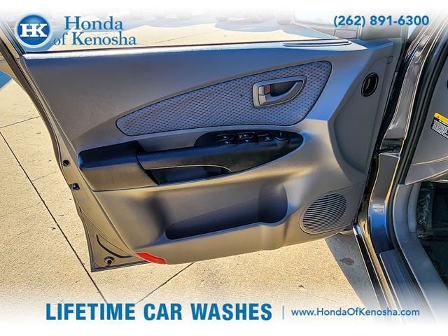 Used 2009 Dark Titanium Hyundai GLS image 17