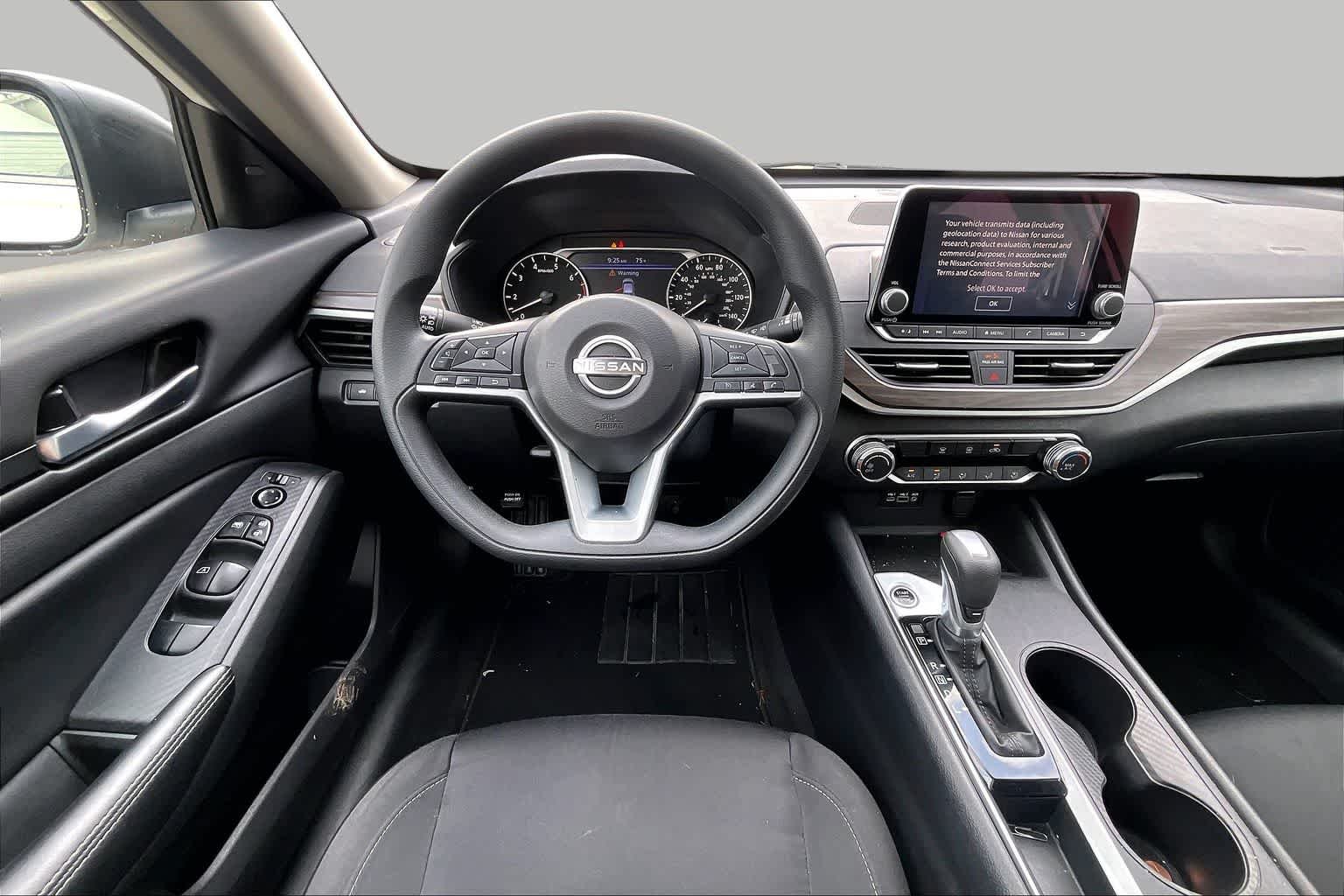 Pre-Owned 2025 Nissan Altima SV
