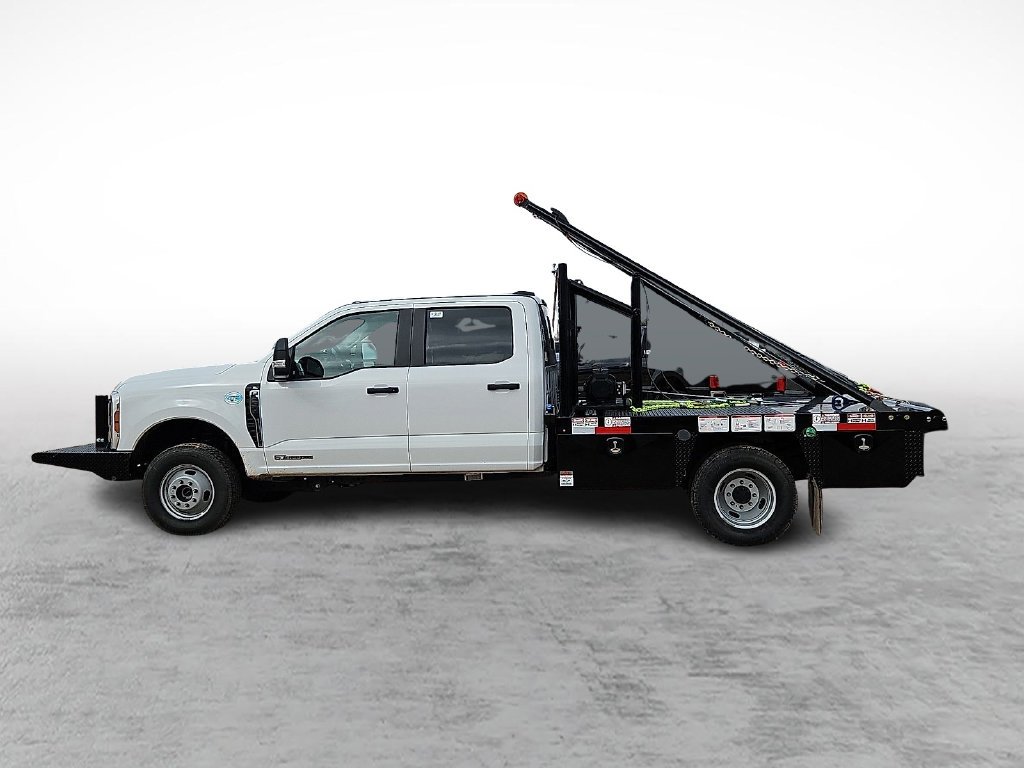 New 2026 Oxford White Ford F-350® XL image 6