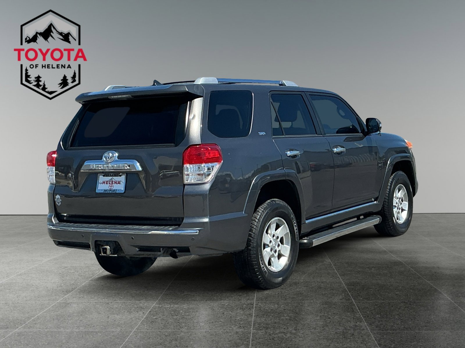Used 2012 Gray Toyota SR5 image 5