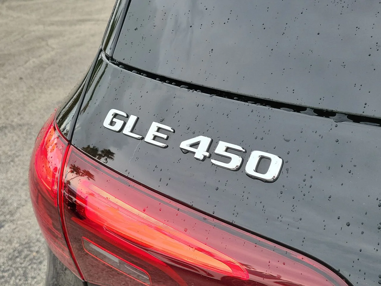 Certified Used 2024 Black Mercedes-Benz GLE 450 image 7