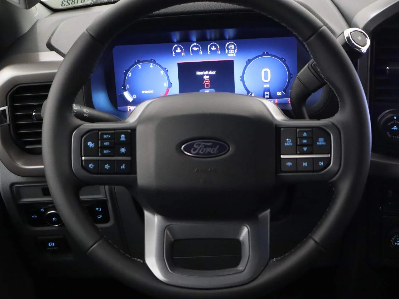 New 2026 Agate Black Metallic Ford XLT image 13