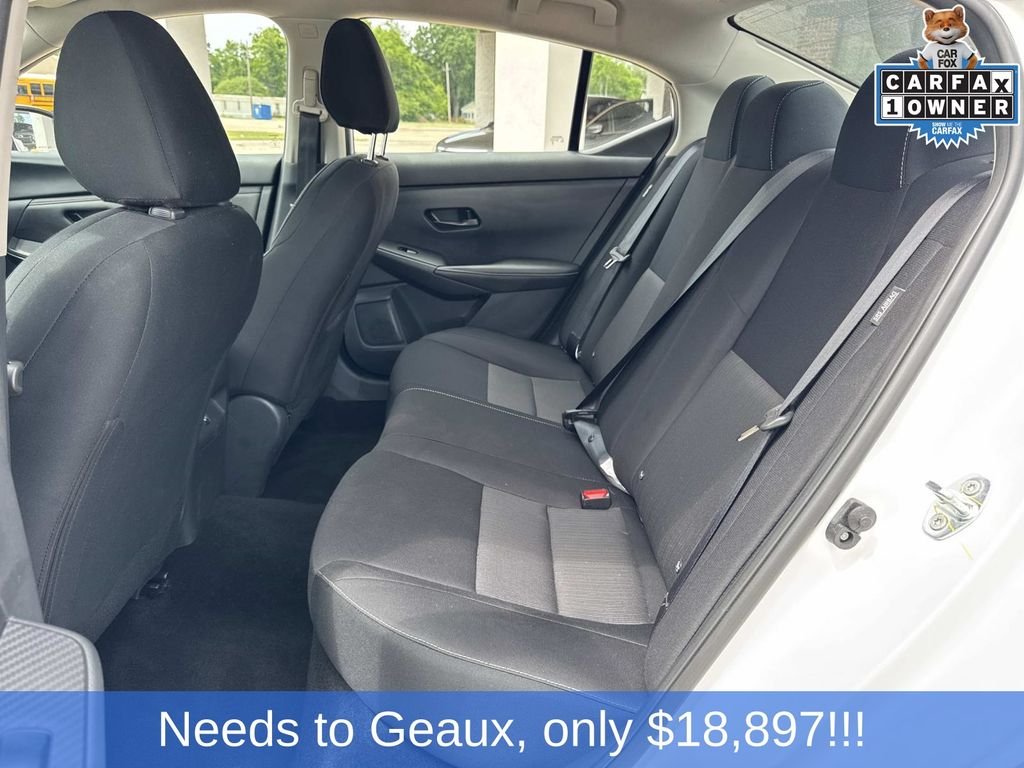 Used 2025 White Nissan SV image 30