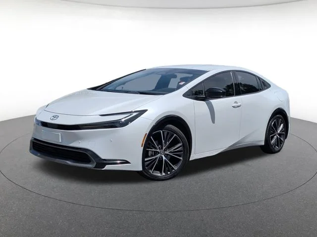2023 Toyota Prius XLE FWD's photo