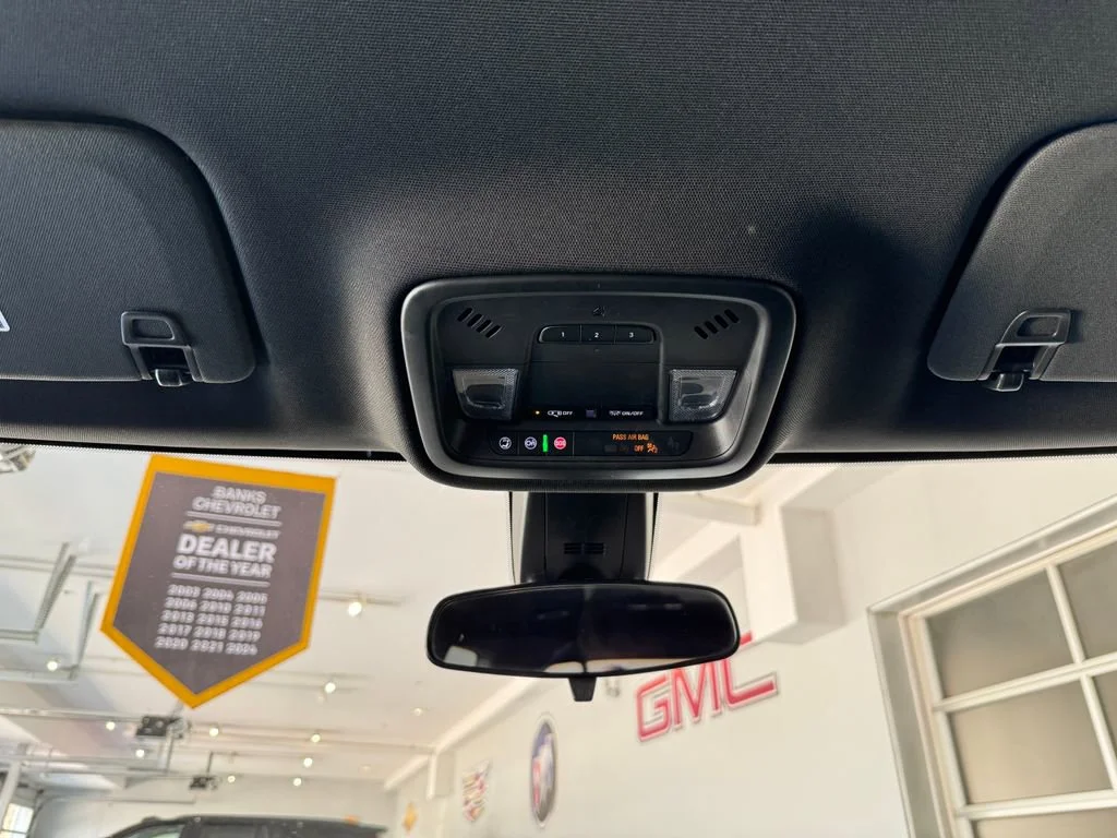 2023 Chevrolet Traverse 1LT - Photo 27
