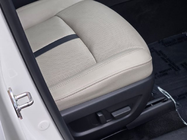 Used 2024 White Mazda Premium image 6