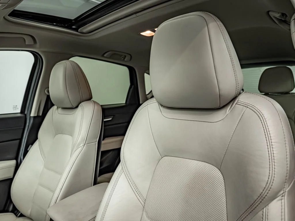 Used 2018 Jet Black Mica Mazda Grand Touring image 34