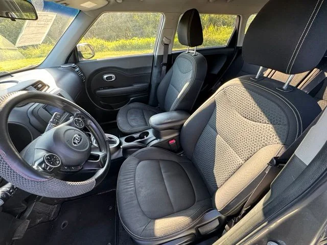 Used 2016 Gray Kia Plus image 14