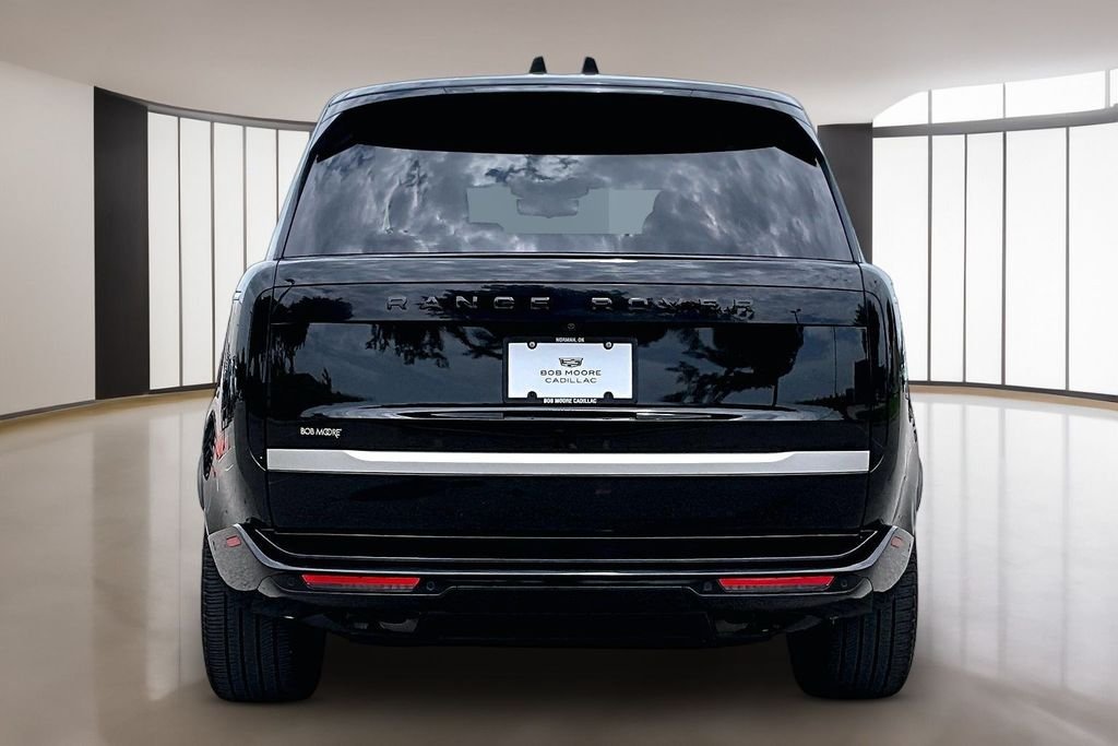 Used 2023 Black Land Rover Autobiography image 4