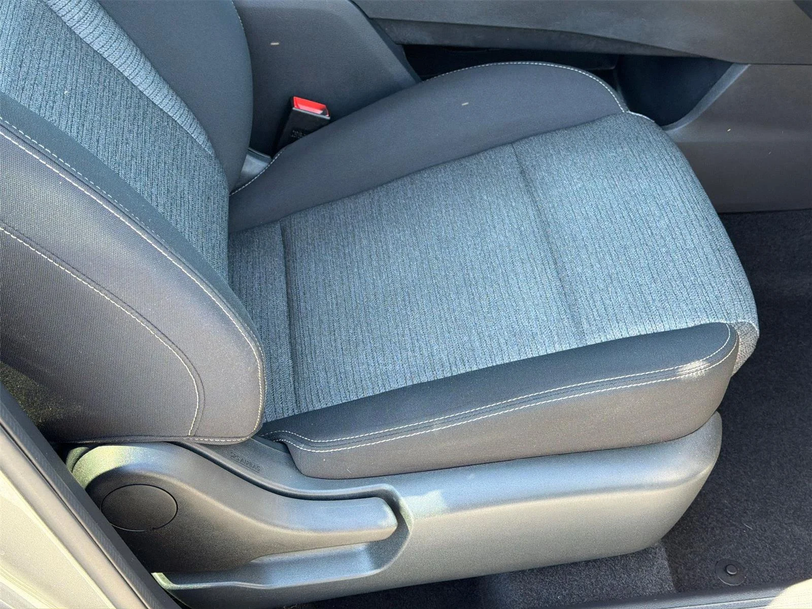 Used 2021 Gun Metallic Nissan SV image 33