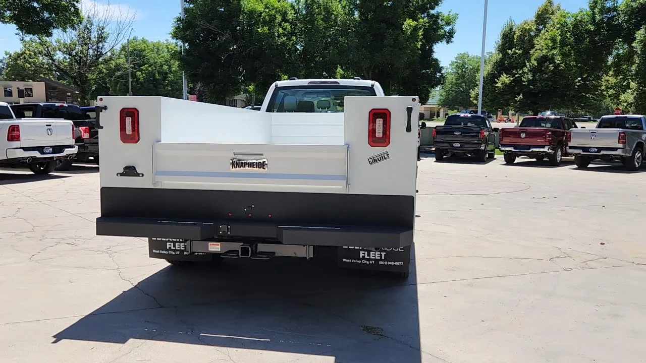 2025 Ford F-550 Super Duty Chassis Cab XL - Photo 9