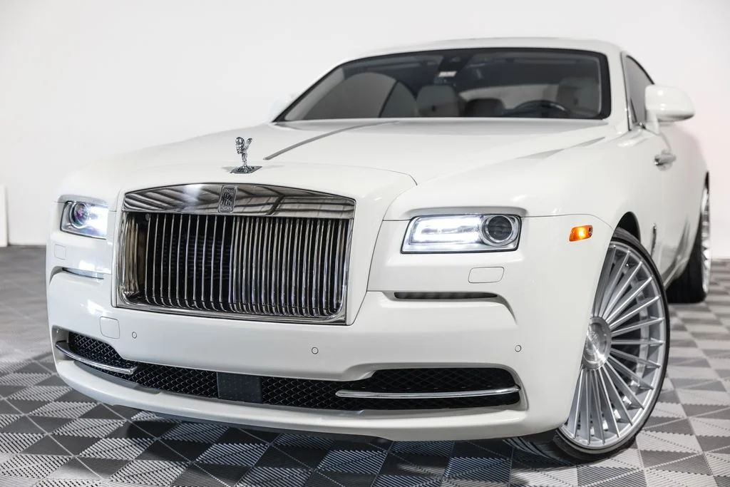 Used 2014 White Rolls-Royce Base image 9