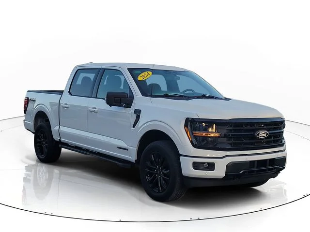 Used 2024 White Ford XLT image 3