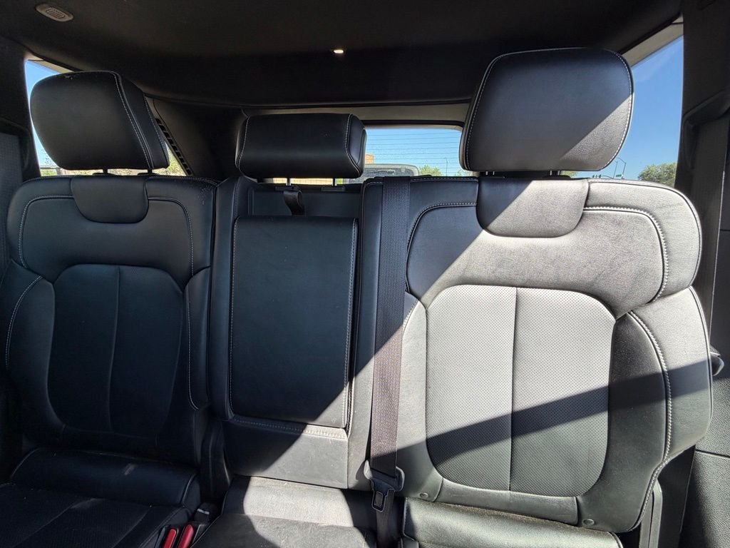 Used 2023 White Jeep Overland 4xe image 9