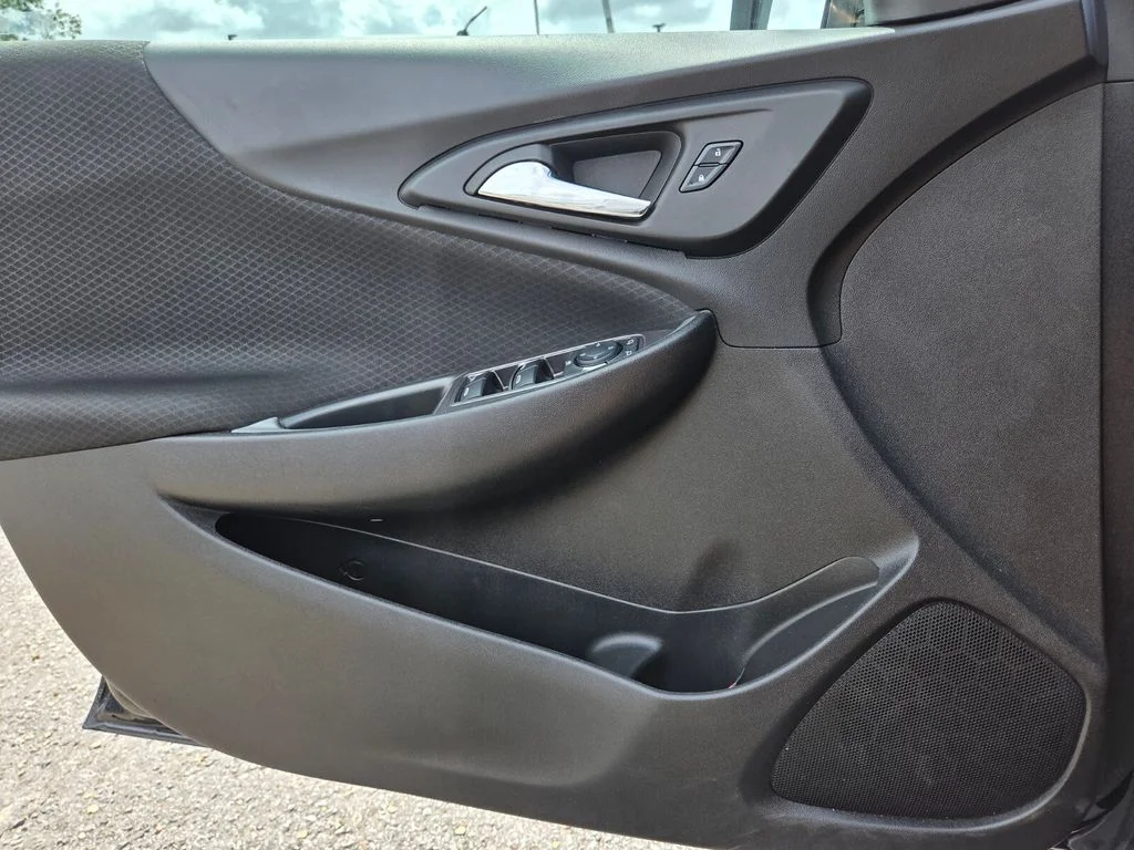 Used 2025 Black Chevrolet LT image 20