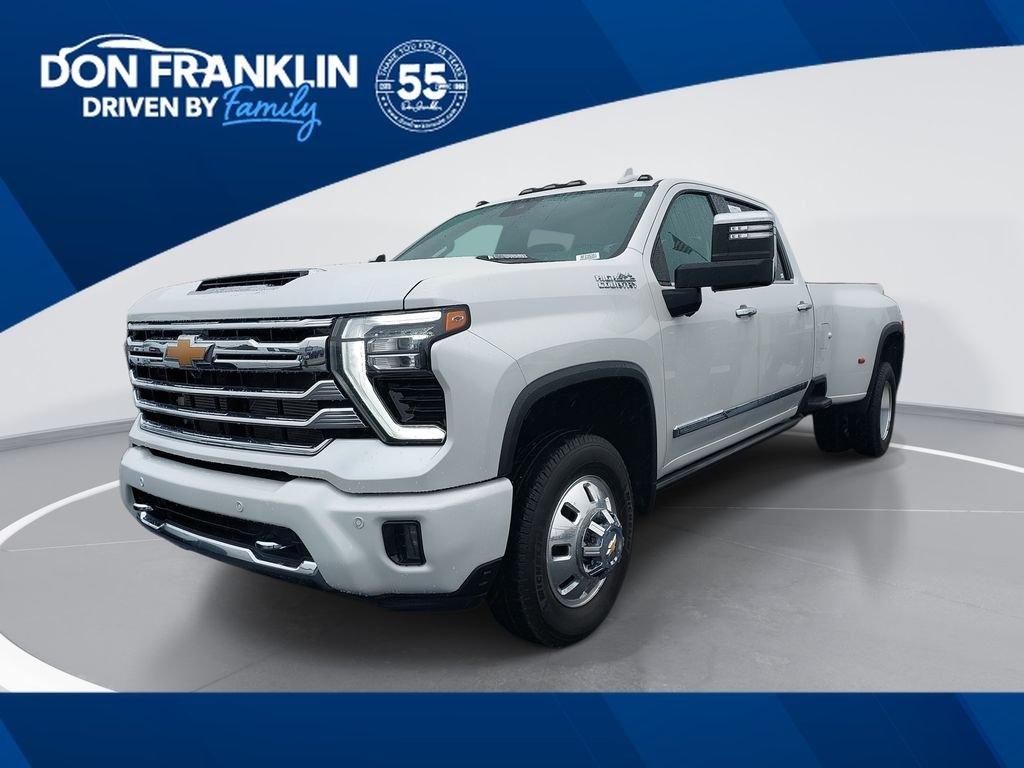 2024 Chevrolet Silverado HD High Country 4WD Crew Cab Short Box's photo