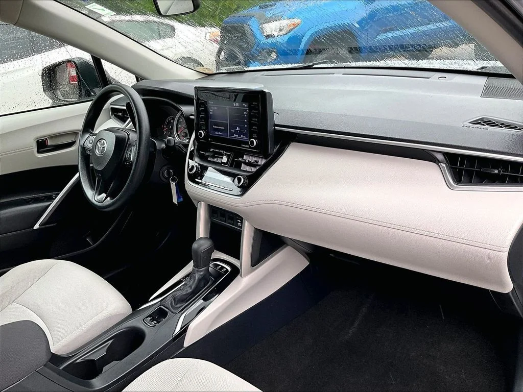 Certified Used 2022 Silver Toyota L image 14