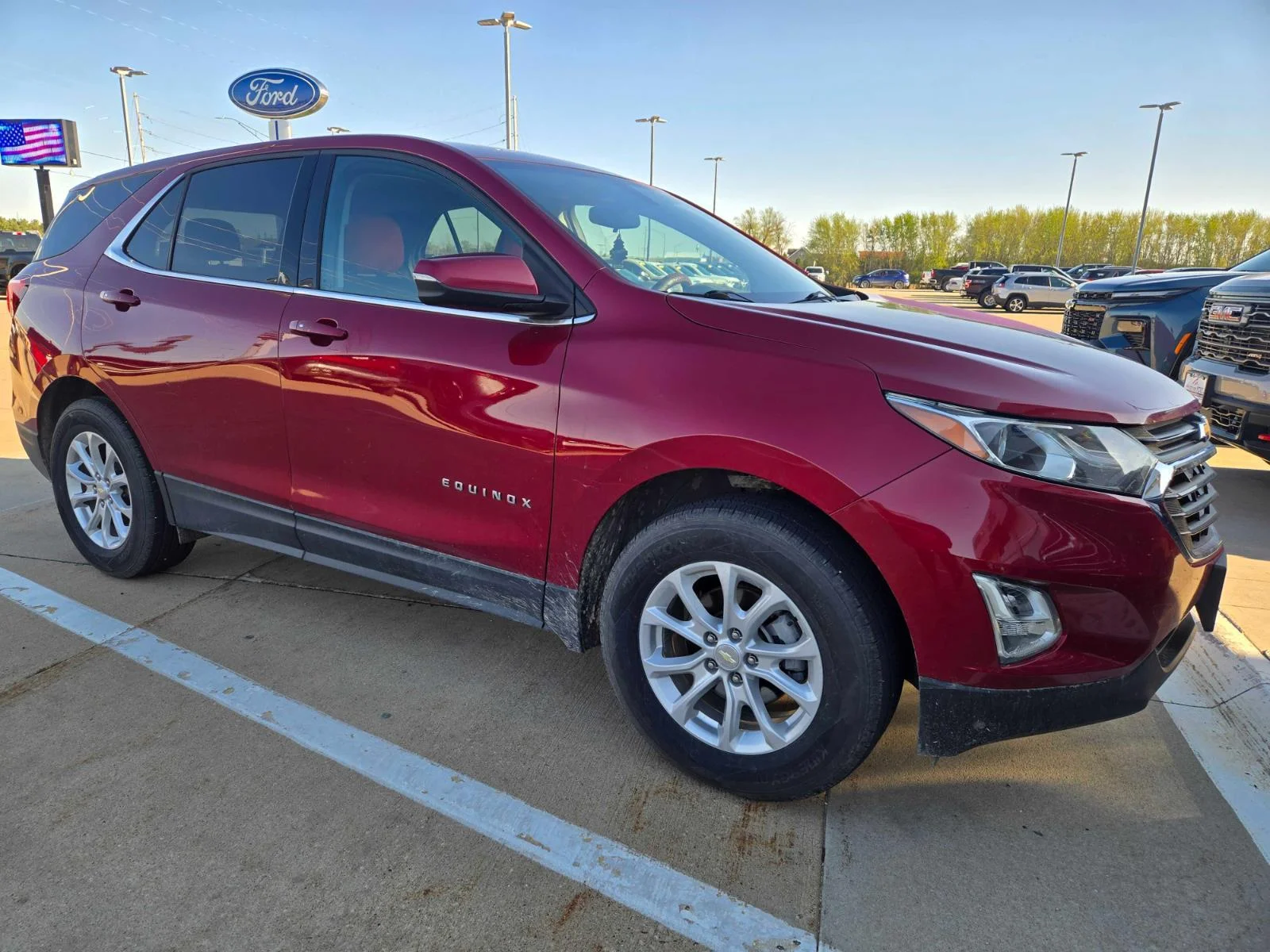 Used 2019 Chevrolet Equinox LT with VIN 3GNAXUEV2KS576381 for sale in Charles City, IA