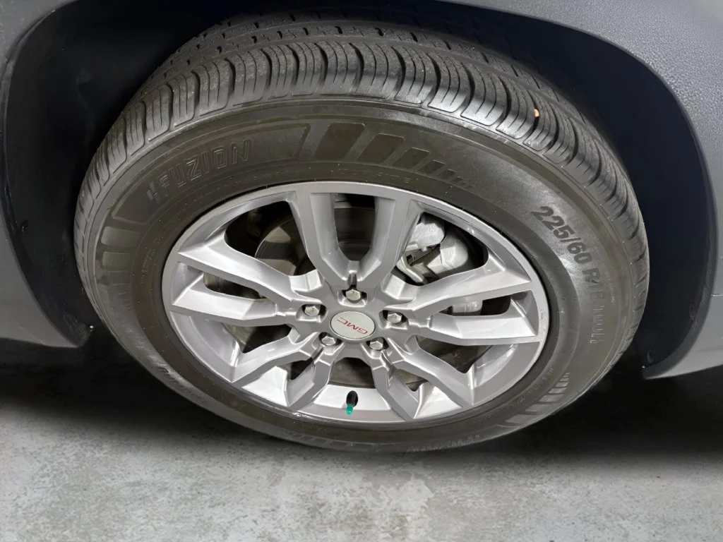 Used 2024 Summit White GMC SLT image 42