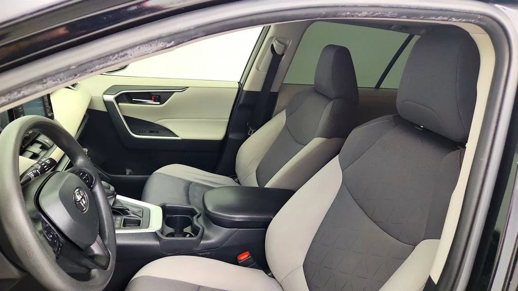 Used 2019 Midnight Black Metallic Toyota XLE AWD image 20