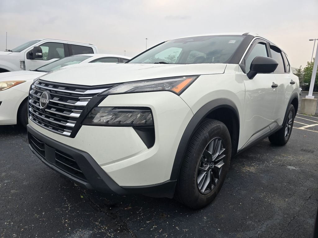 Used 2024 White Nissan S image 3