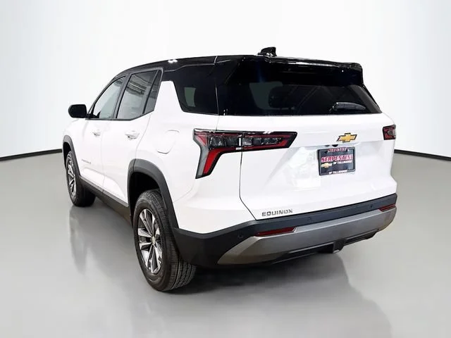2027 Chevrolet Equinox LT - Photo 10