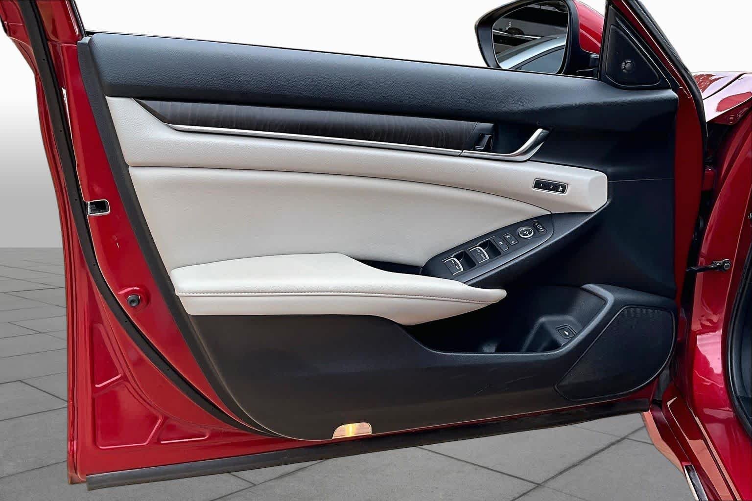 Used 2021 Radiant Red Metallic Honda Touring image 25