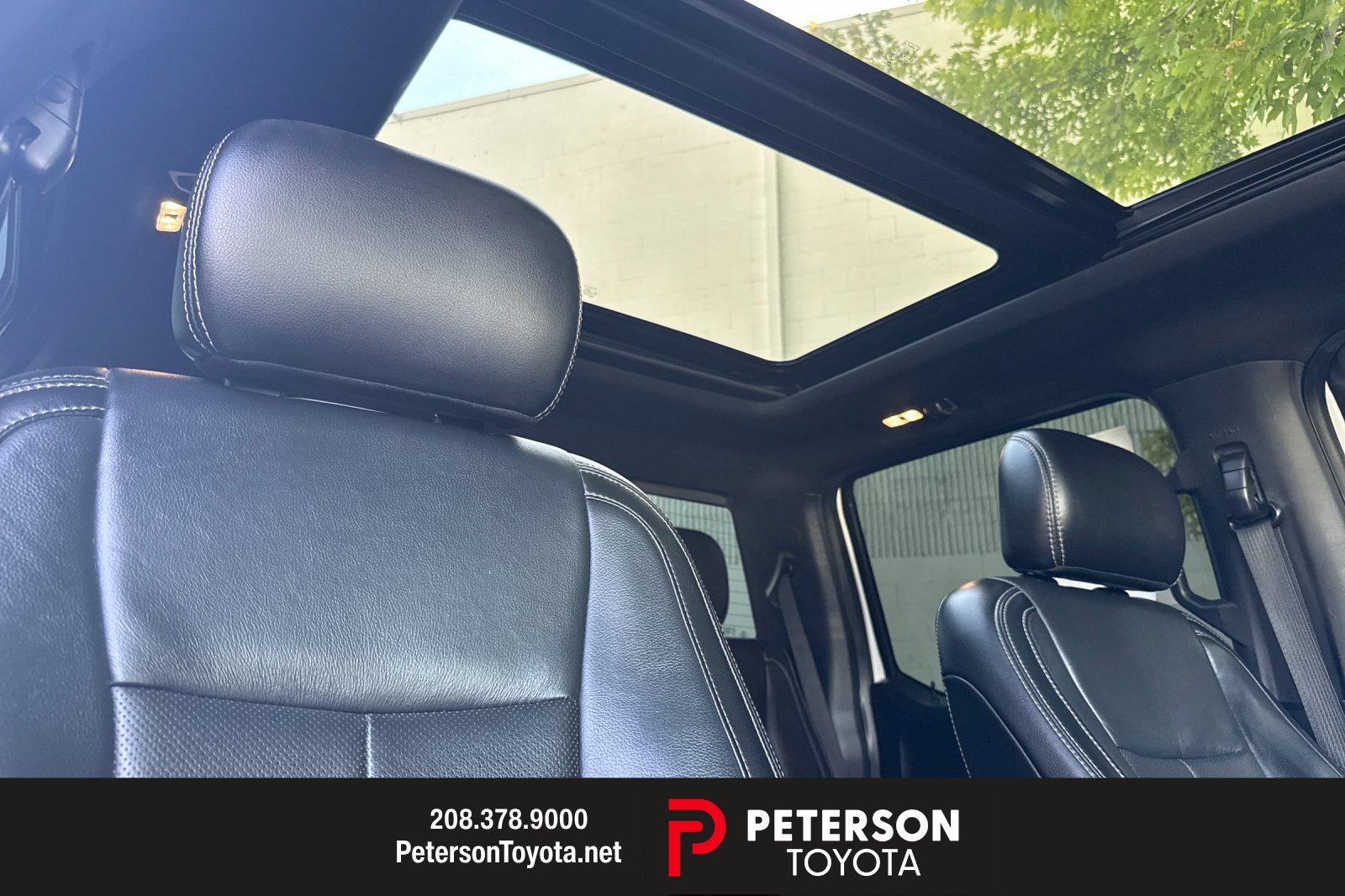 Used 2020 White Ford Lariat image 15