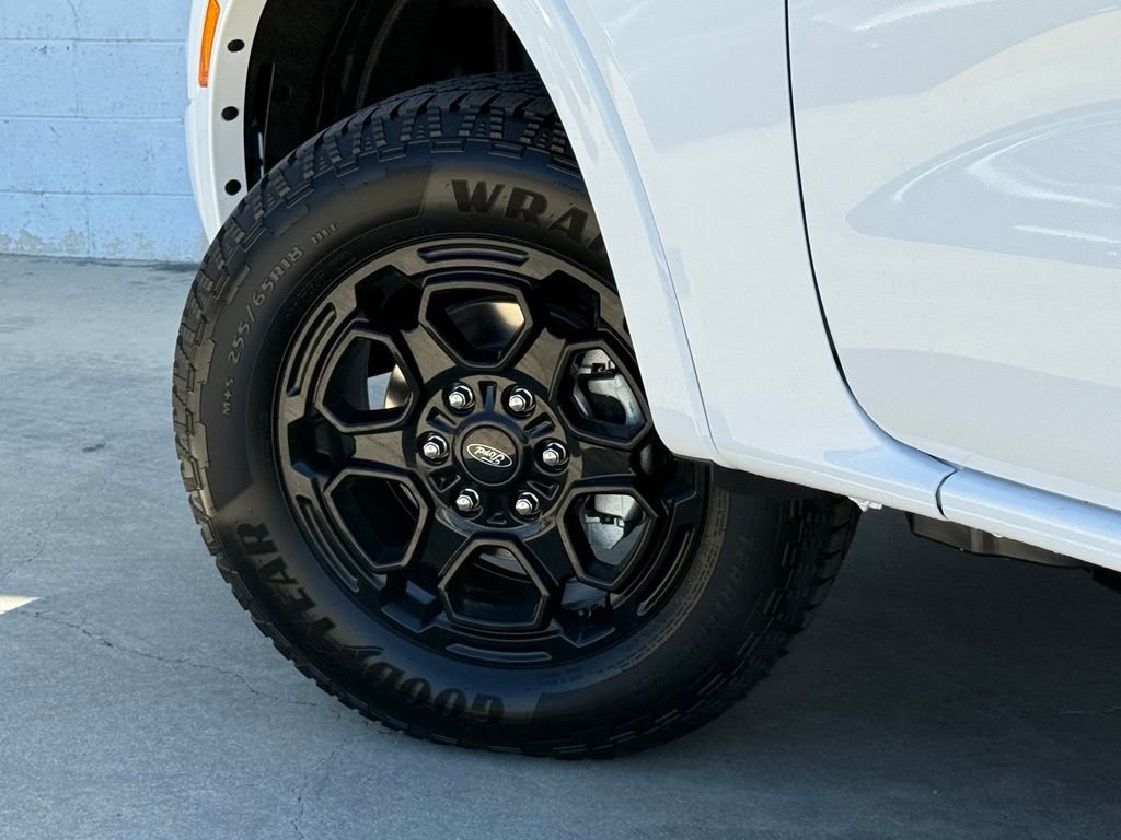 New 2026 Oxford White Ford XLT image 16