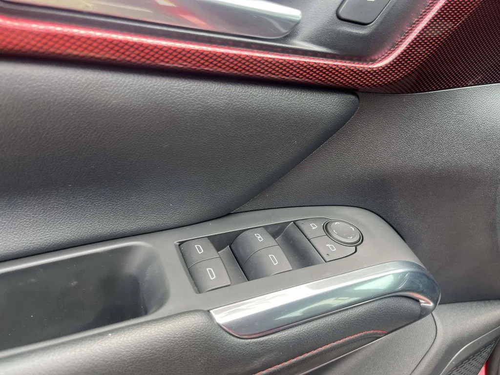 Used 2024 Red Chevrolet Z71 image 15