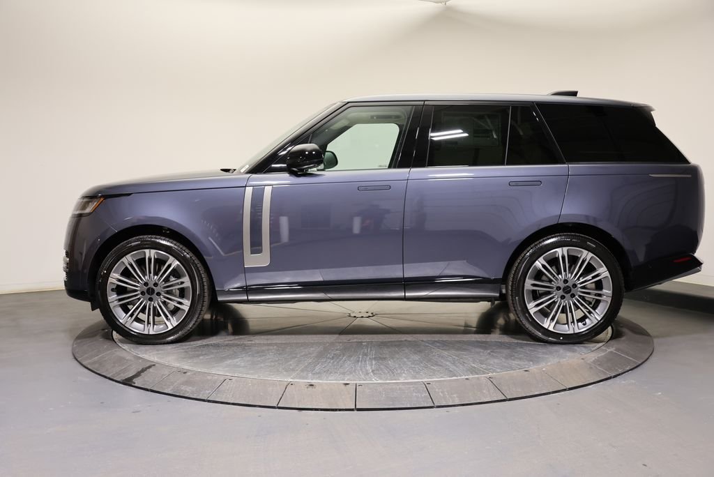 2026 Land Rover Range Rover SE - Photo 2