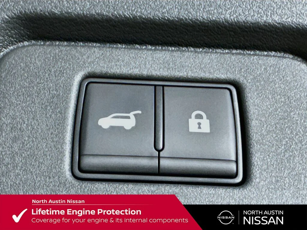New 2026 White Nissan Platinum image 34