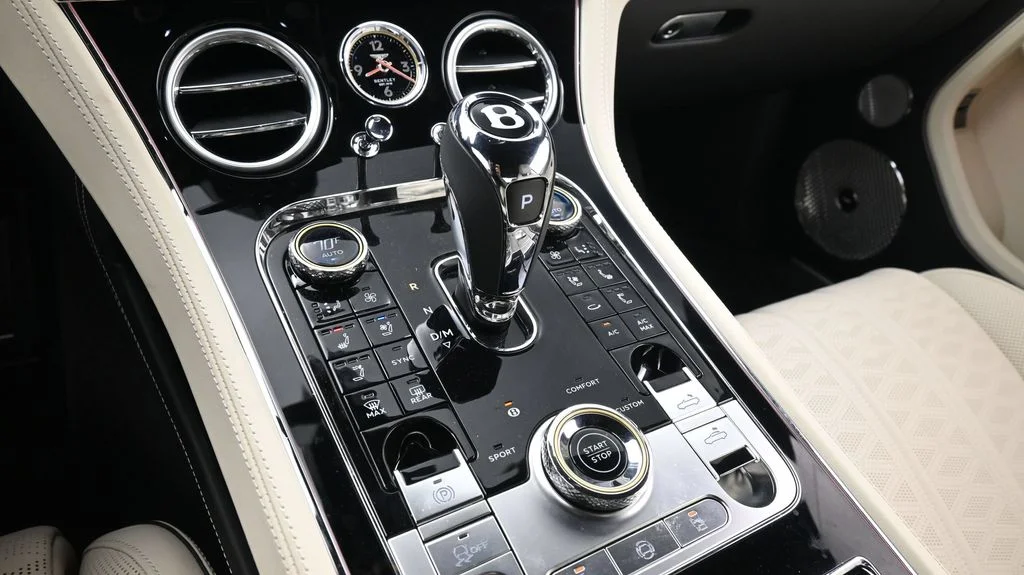 Used 2025 White Bentley Speed image 24