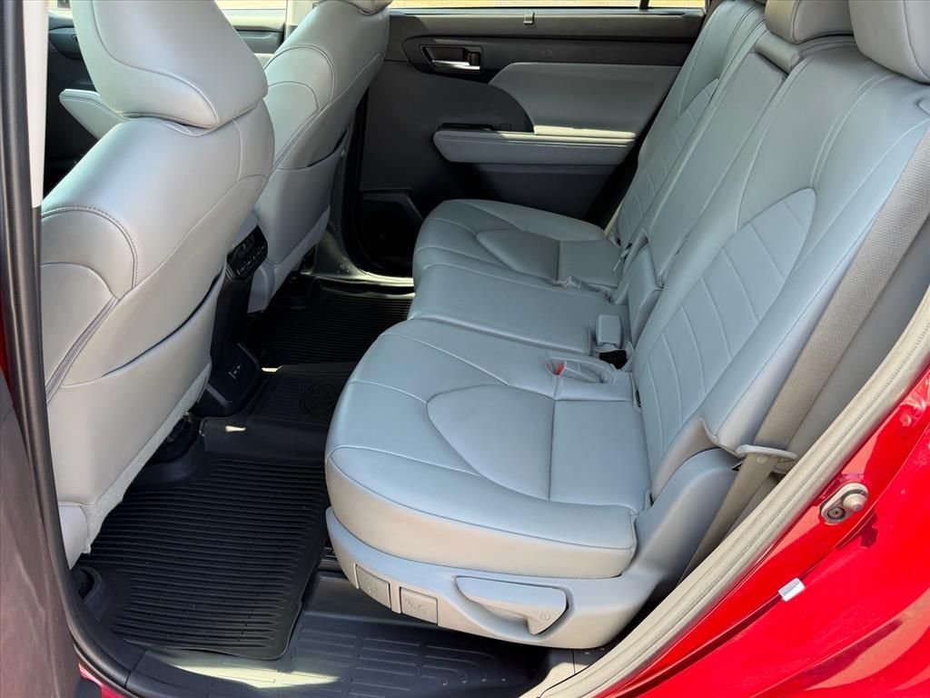 Used 2022 Red Toyota XLE image 14