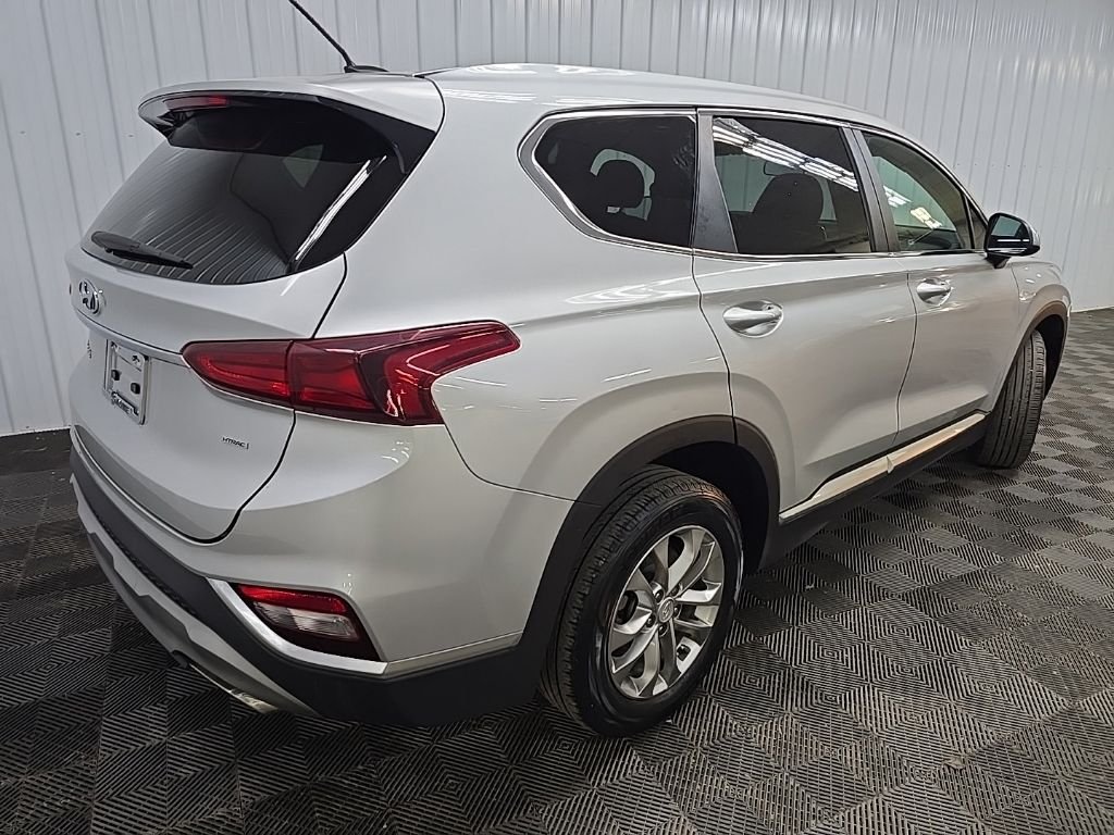 Used 2019 Silver Hyundai SE image 10