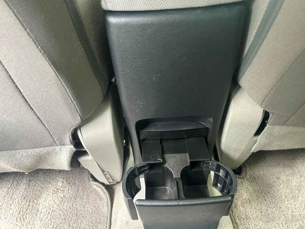 Used 2015 Gray Nissan S image 28