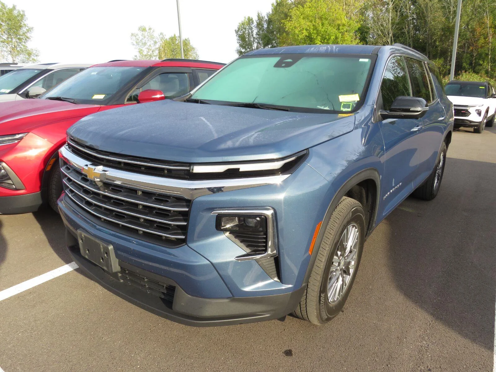 Used 2025 Lakeshore Blue Metallic Chevrolet LT image 5