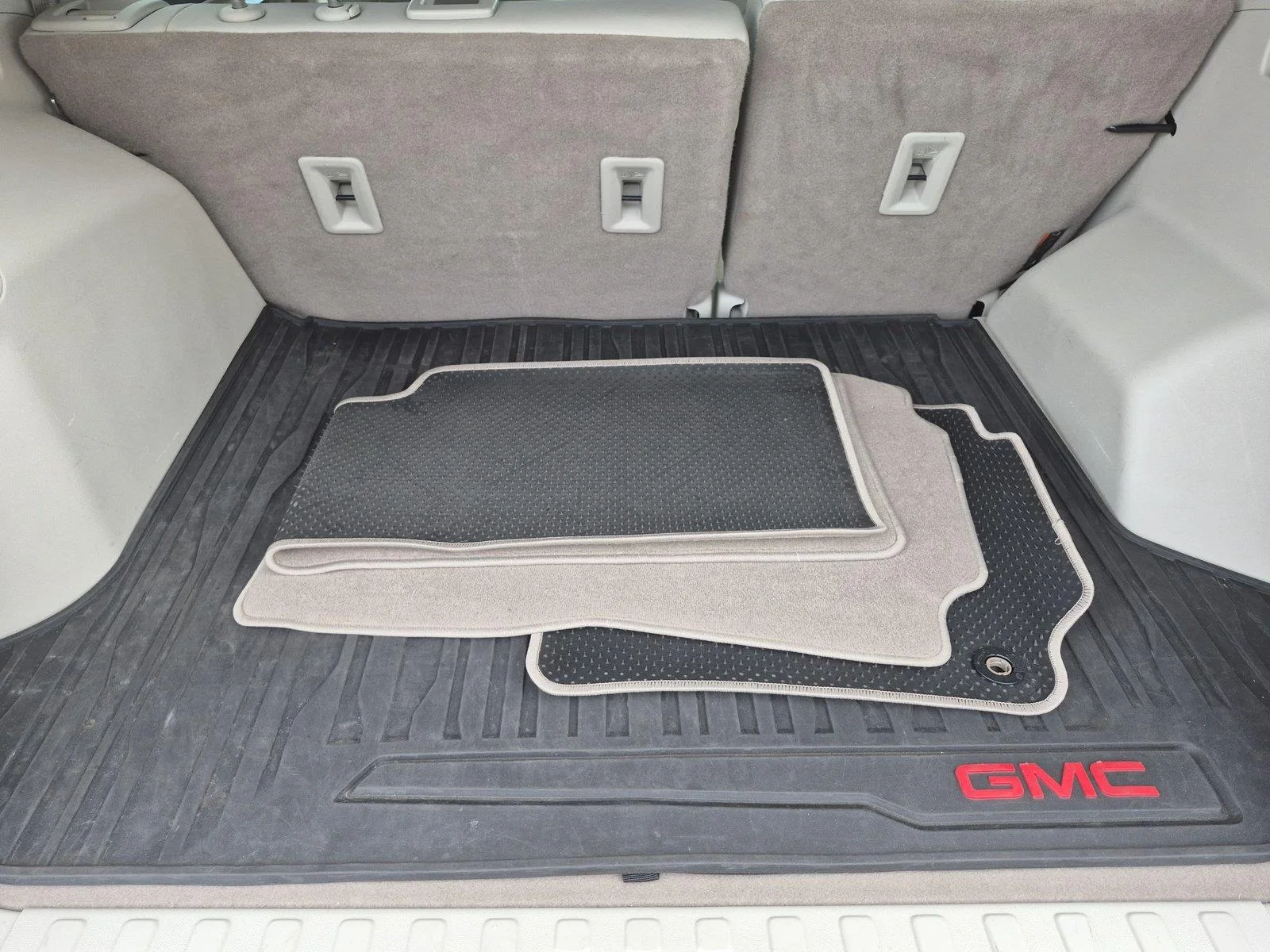 Used 2023 Ebony Twilight Metallic GMC Denali image 33