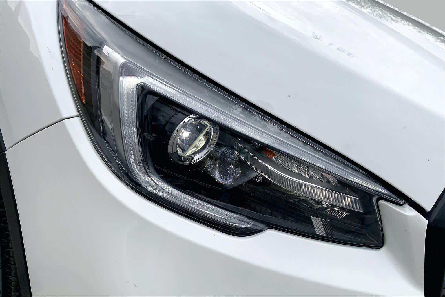 Used 2022 Crystal White Pearl Subaru Onyx Edition image 24