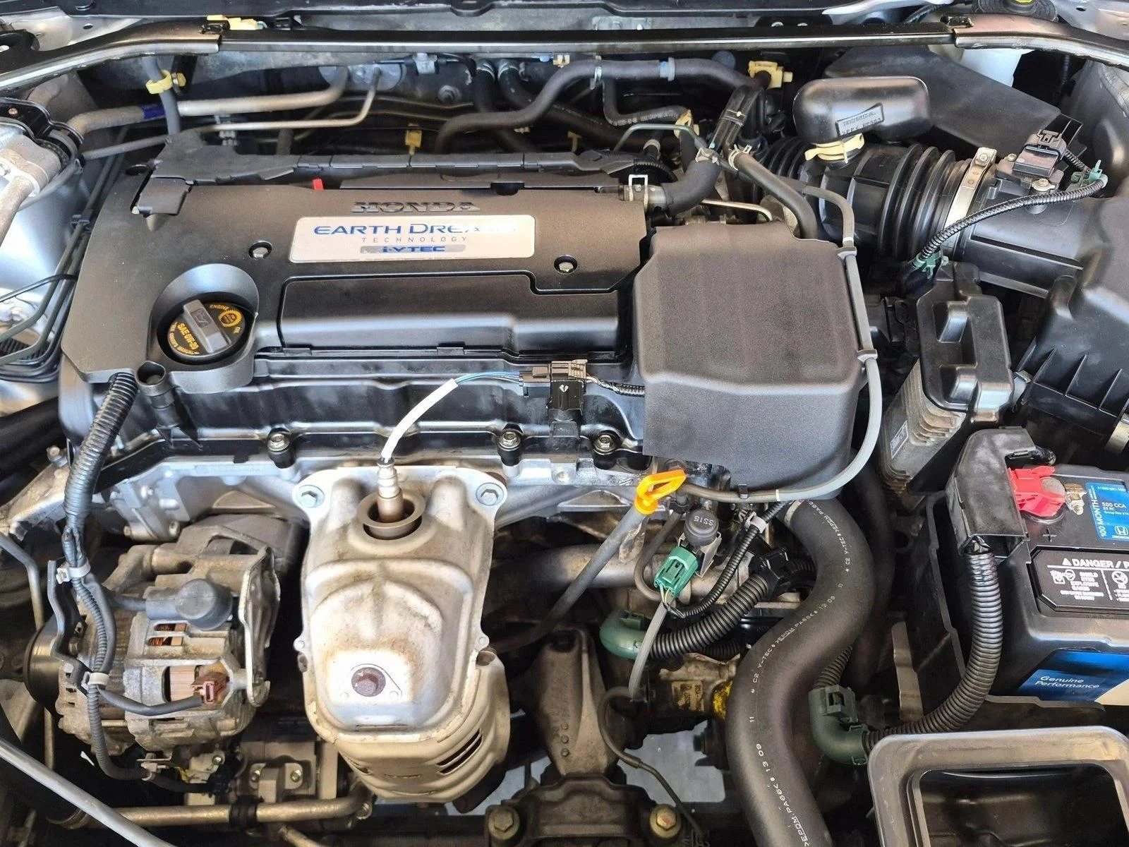 Used 2014 Silver Honda EX-L image 19