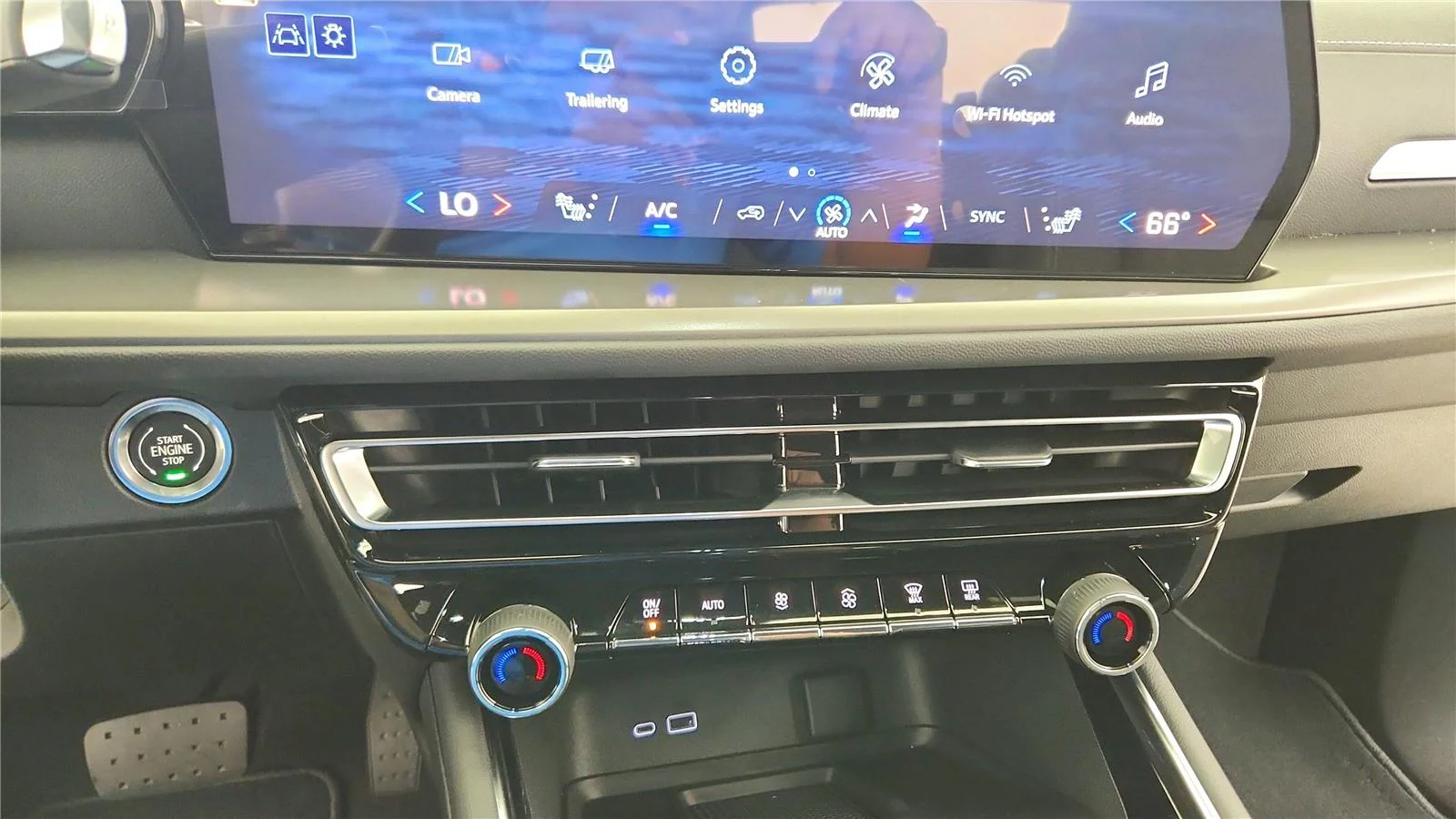 2026 Chevrolet Traverse LT - Photo 26