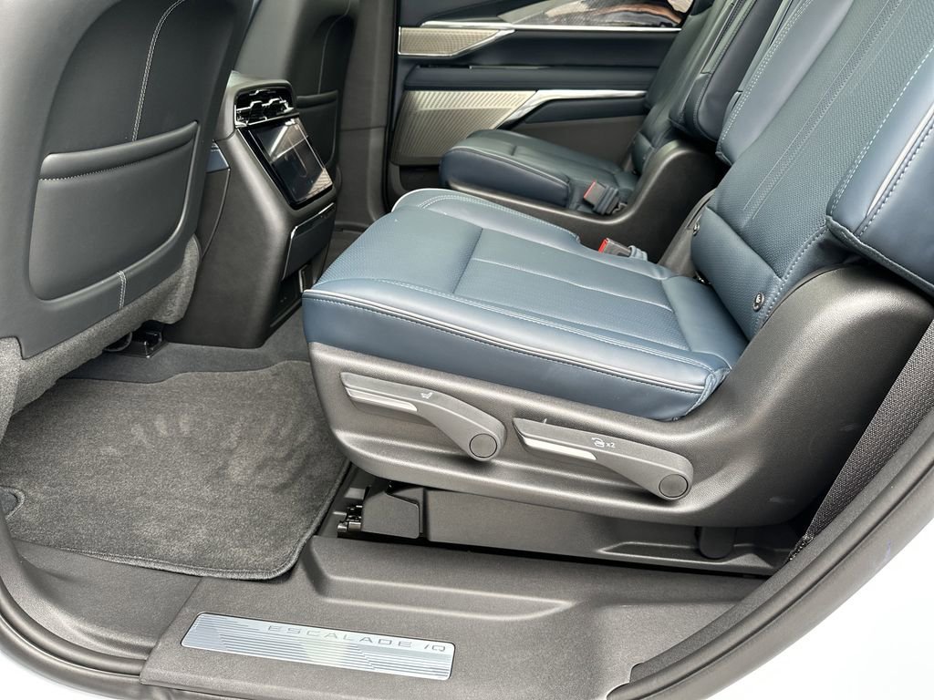 2026 Cadillac Escalade IQL Premium Sport - Photo 28