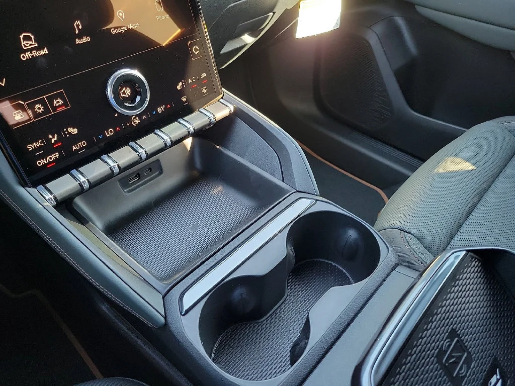 2027 GMC Terrain AT4 - Photo 25