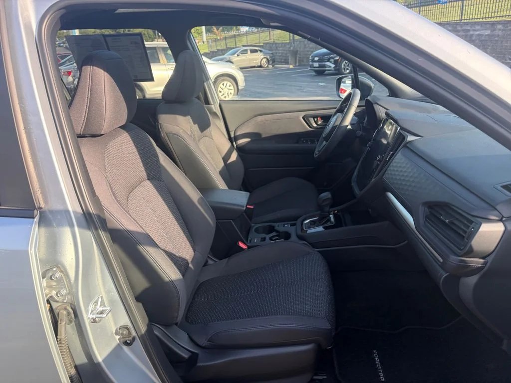 Used 2025 Ice Silver Metallic Subaru Premium image 18