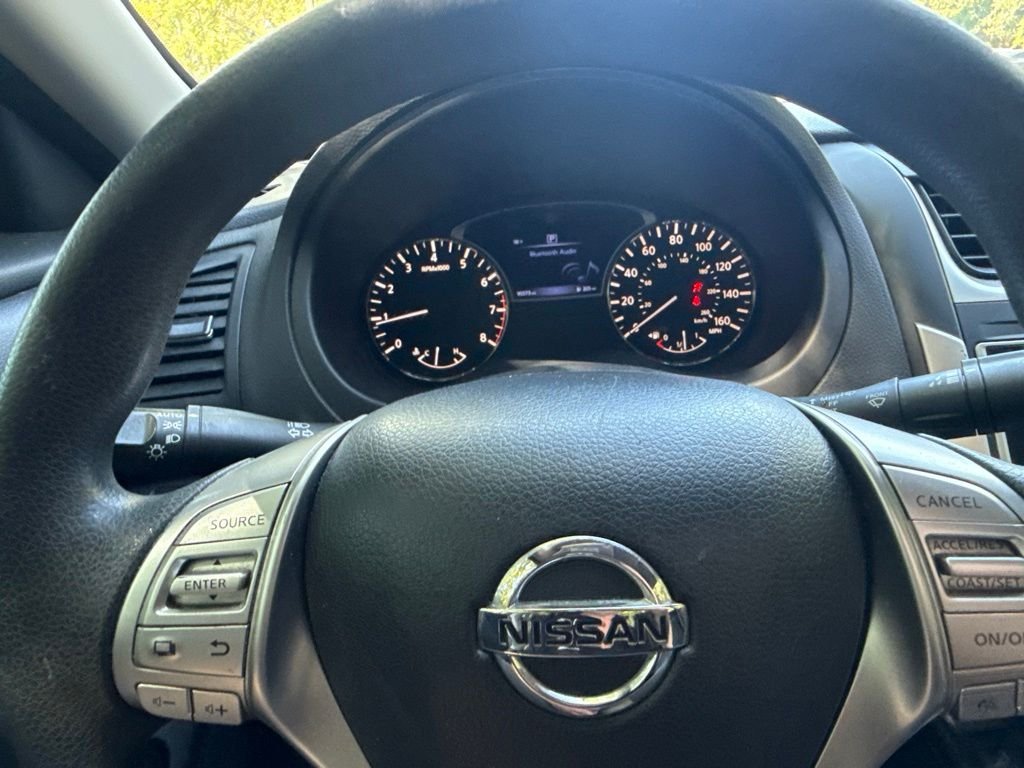 Used 2017 Black Nissan 2.5 S image 27