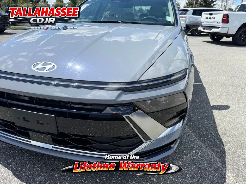 Used 2024 Blue Hyundai SEL image 12